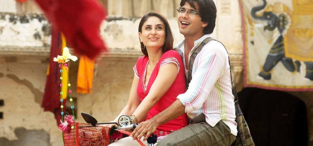 Kareena Kapoor and Shahid Kapoor in Jab We Met Manic Pixie Dream Girl