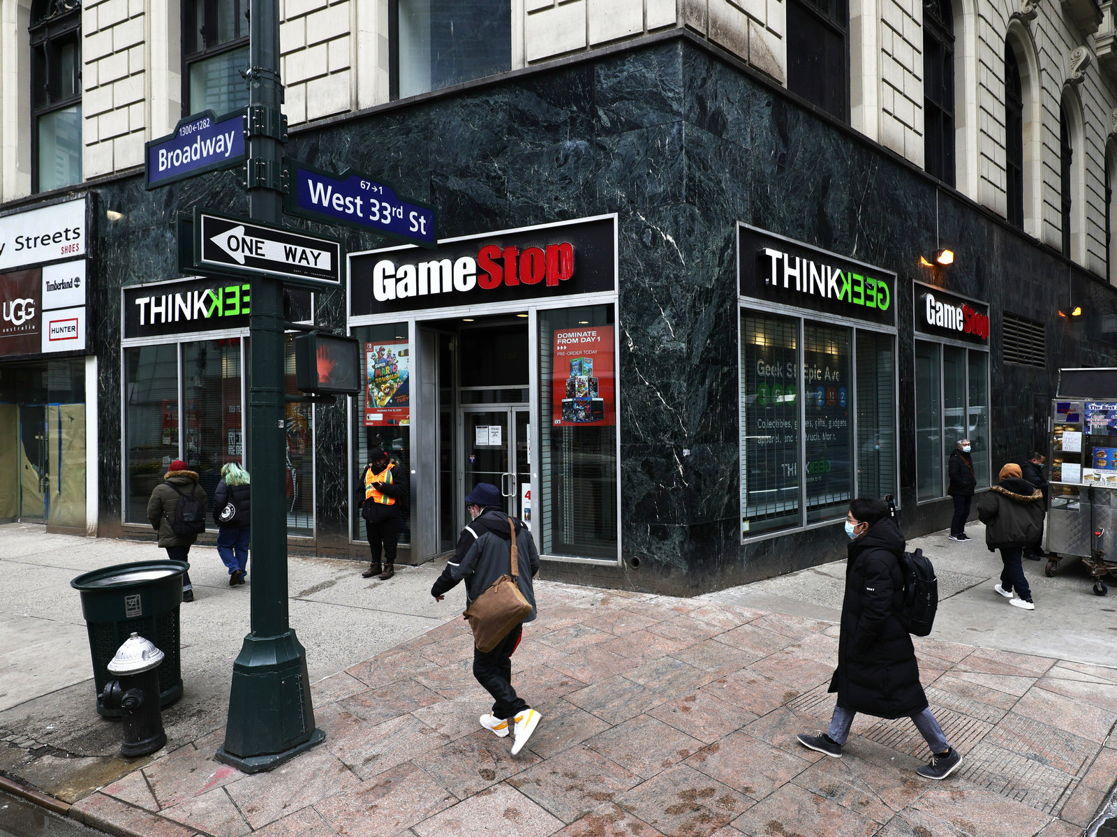 Gamestop Shop West 33rd Street New York Short Squeeze