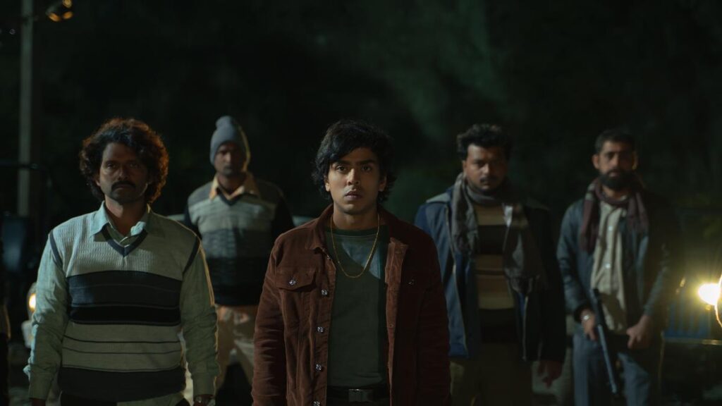 Adarsh Gourav with his gang members-guns and gulaabs