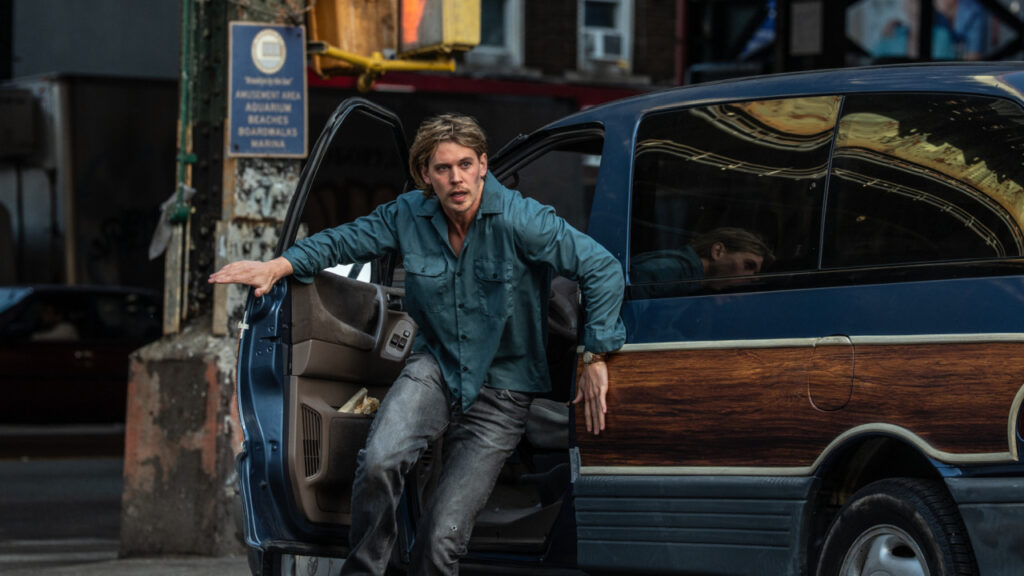 Caught Stealing: A Dark Comic Crime Thriller in 1990s New York